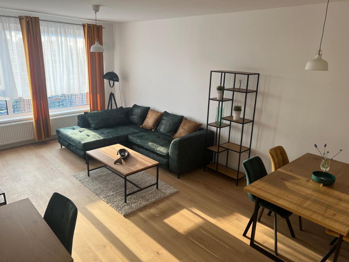 New Downtown Apartment Couple Minute From The Old Town Bratislava Exteriör bild
