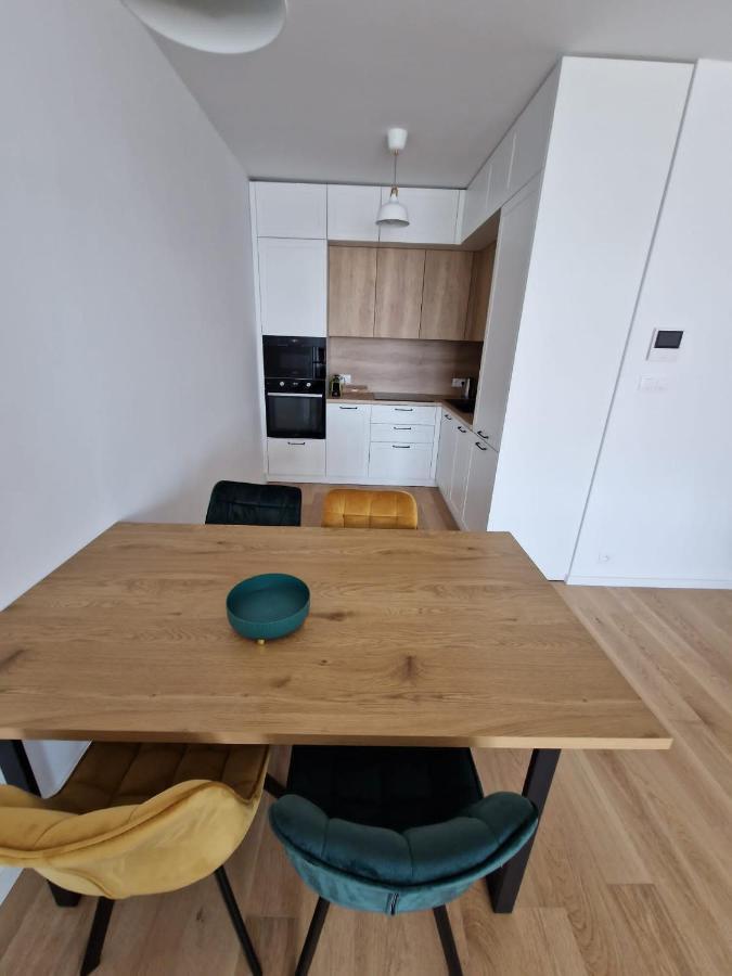 New Downtown Apartment Couple Minute From The Old Town Bratislava Exteriör bild