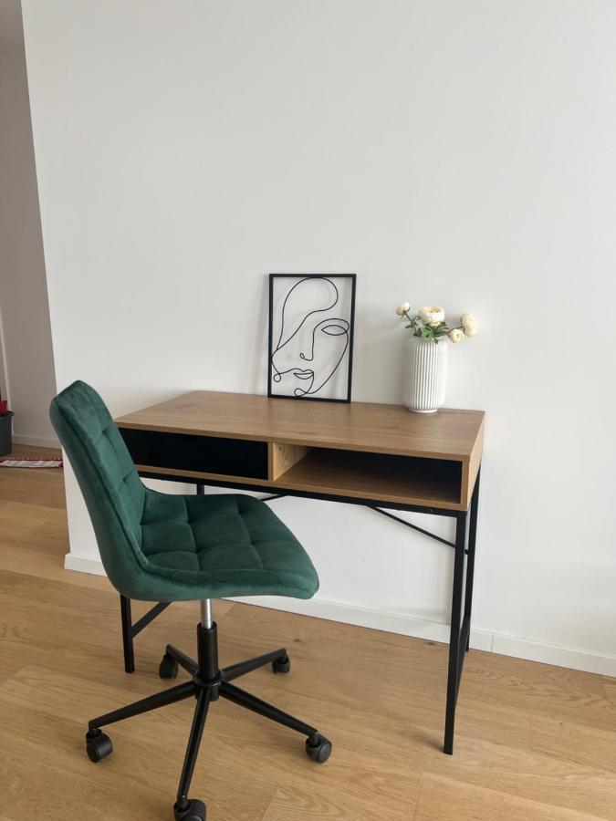 New Downtown Apartment Couple Minute From The Old Town Bratislava Exteriör bild